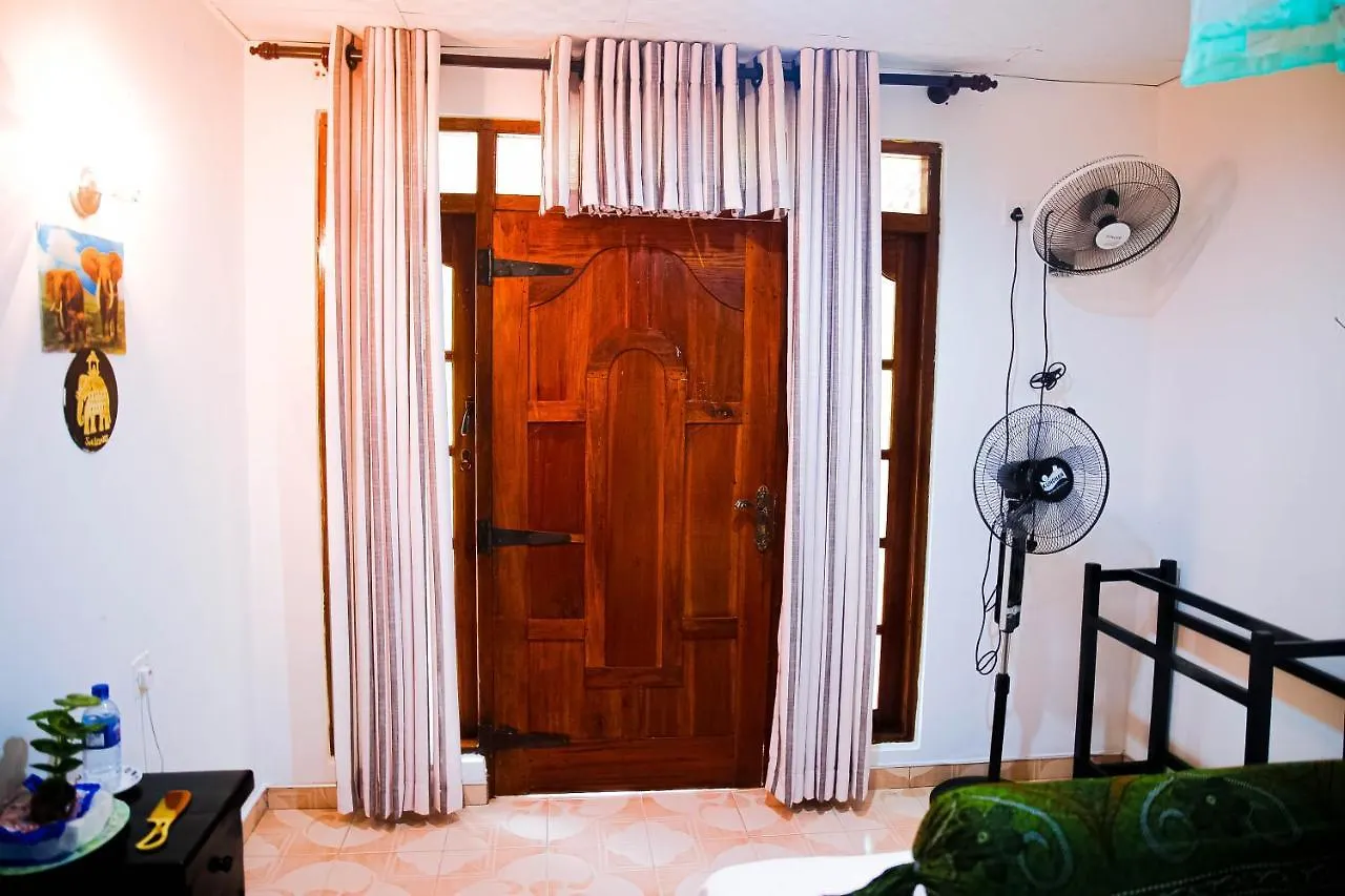 Sigiri Rock View Homestay シギリヤ