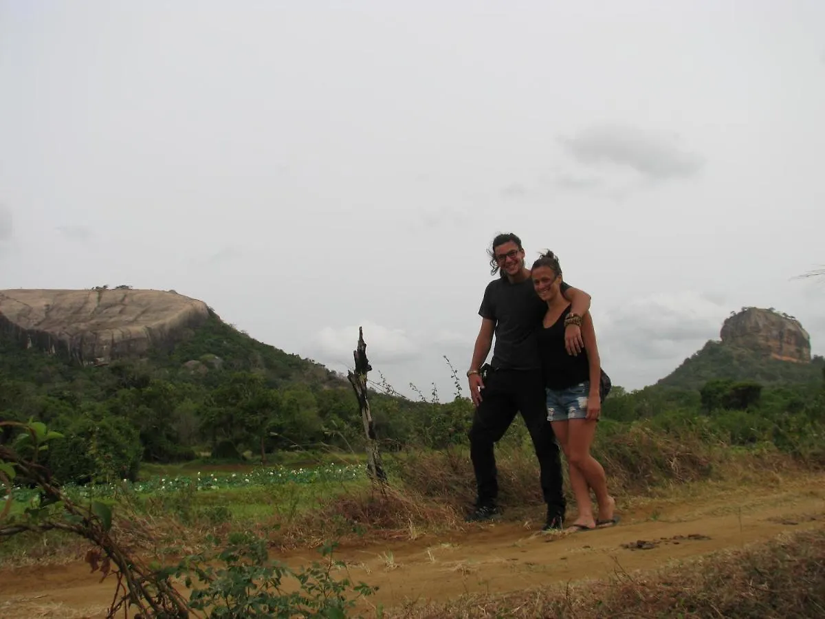 Sigiri Rock View Homestay Sigiriya